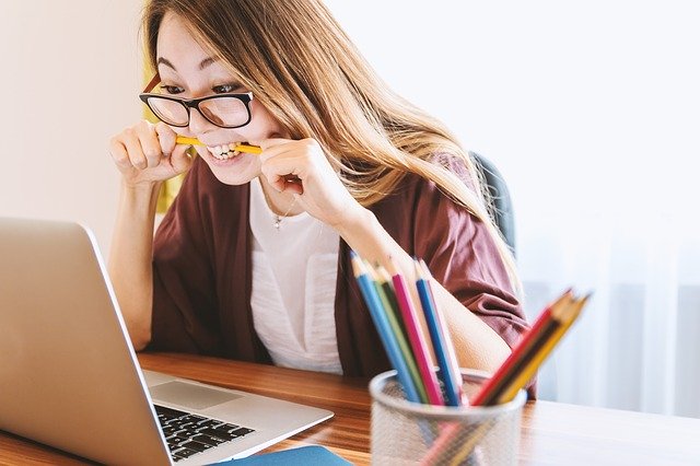 الأزمنة البسيطة في اللغة الإنجليزية